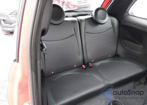 2015 Fiat 500E Battery Electric z USA, uszkodzony, nr VIN 3C3CFFGE1FT549836